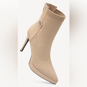 Cosy Island SassyMove Pointed Toe Soles Ankle Boots  - Size: 8.5 Apricot